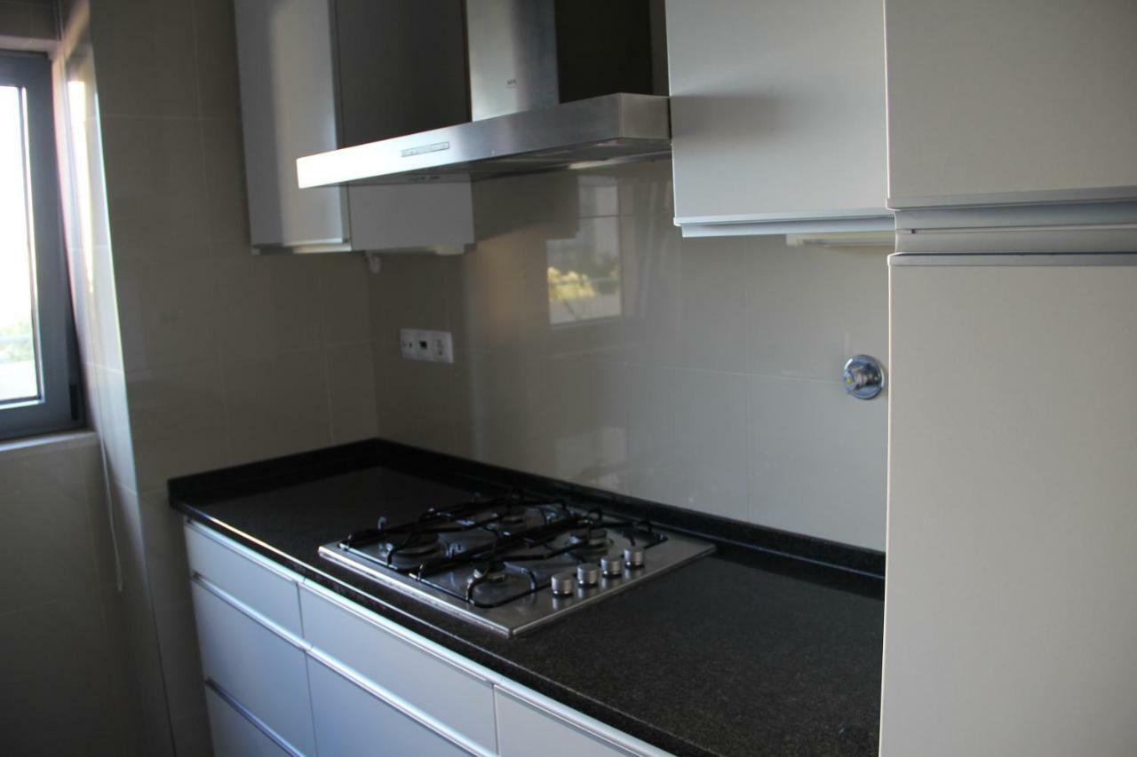 Panoramic Building T2 Apt Next To Campus Justica Apartment Lissabon